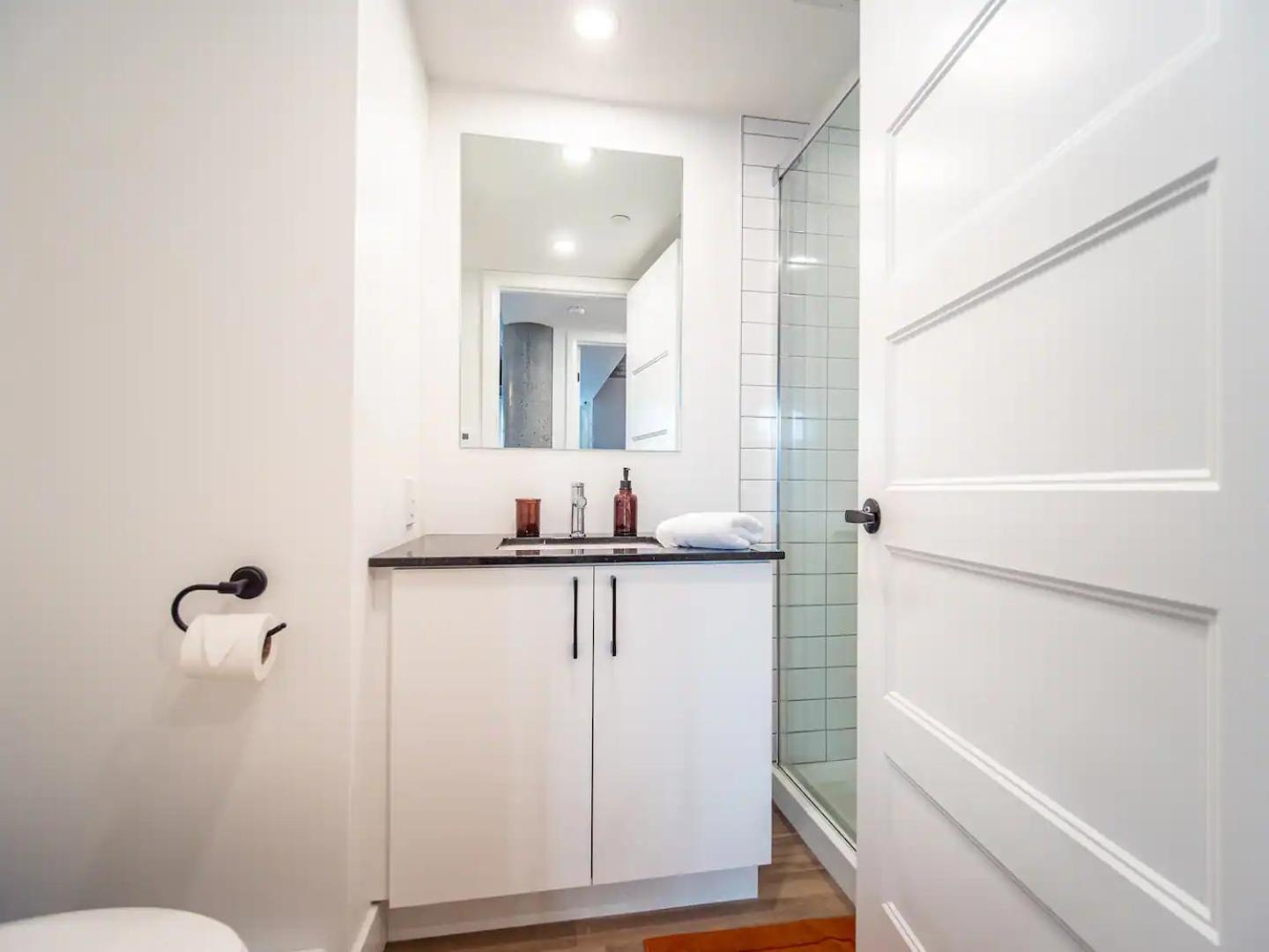 Quebec, Rustique Chic En Ville, Piscine Sur Le Toit Pour 2 A 6 Invites Exterior photo
